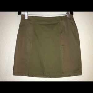 Tillies Sky And Sparrow Small Camo Green Mini Skirt